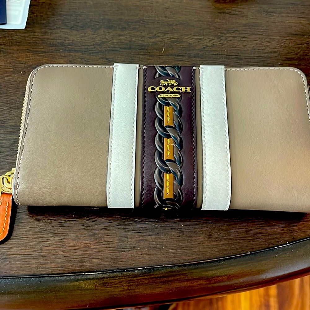 Coach wallet (used once)